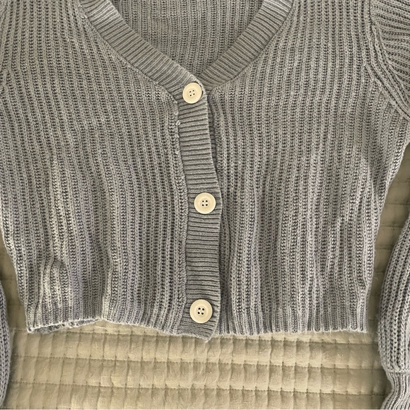SHEIN Women’s Cropped Button Up Knit Cardigan - Picture 5 of 7